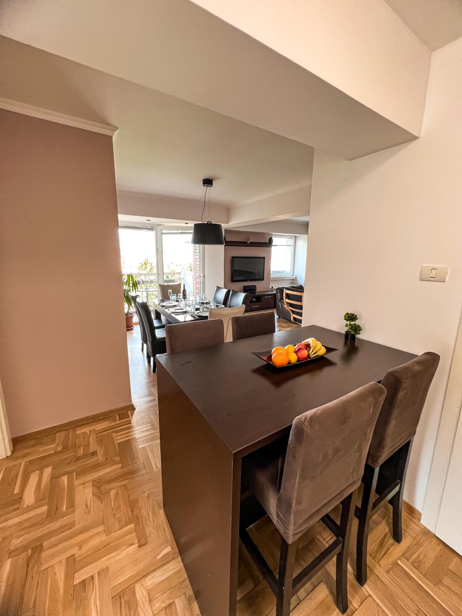 Centre Luxury Apartment Skopje Eksteriør bilde
